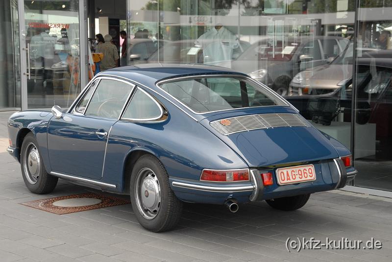 Porsche Zentrum Aachen 9088.JPG